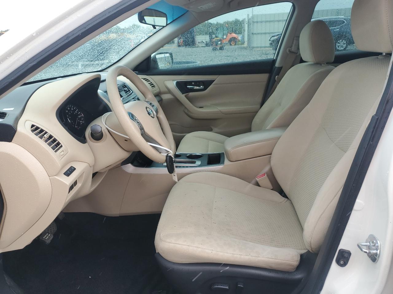 2015 Niss Altima