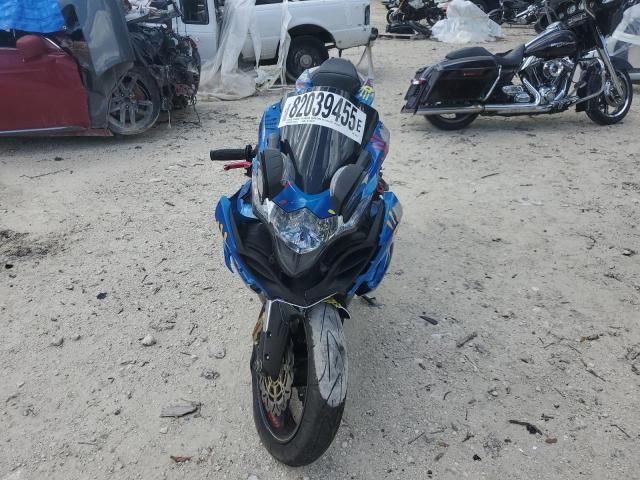 2013 Suzuki GSX-R1000