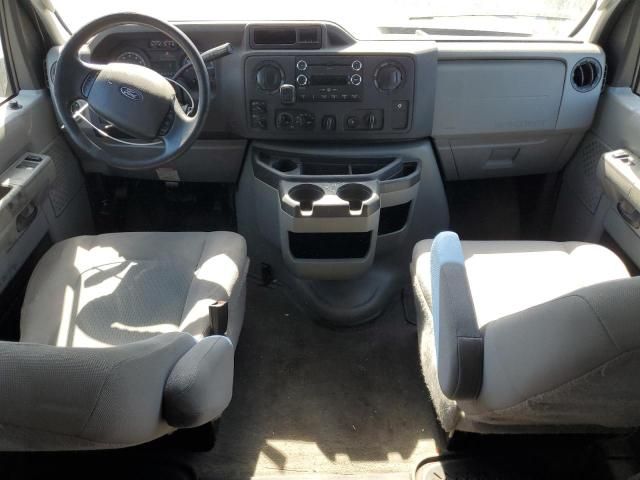 2014 Ford Econoline E350 Super Duty Wagon