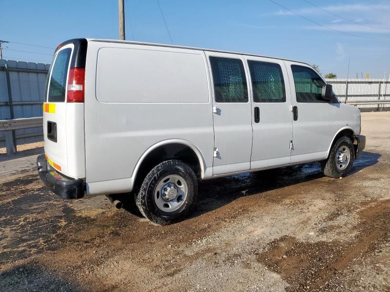 2017 Chevrolet Express G2500