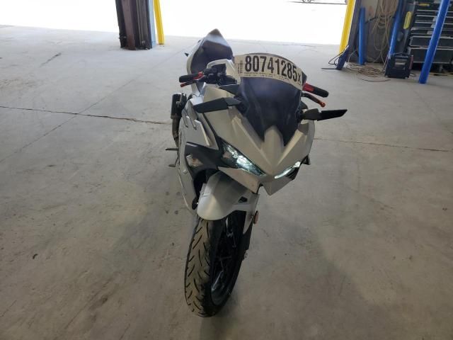 2024 Kawasaki EX500