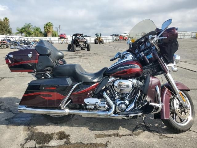 2013 Harley-Davidson Flhtcuse CVO Ultra Classic Electra Glide