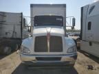 2017 Kenworth Construction T370