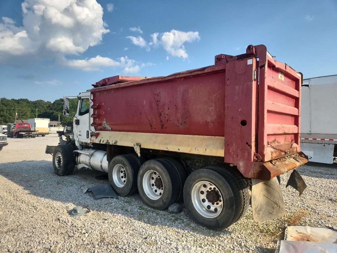 2019 International HX620