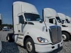 2014 Kenworth T680 Semi Truck
