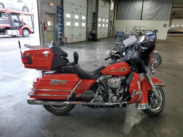 2004 Harley-Davidson Flhtcui Shrine