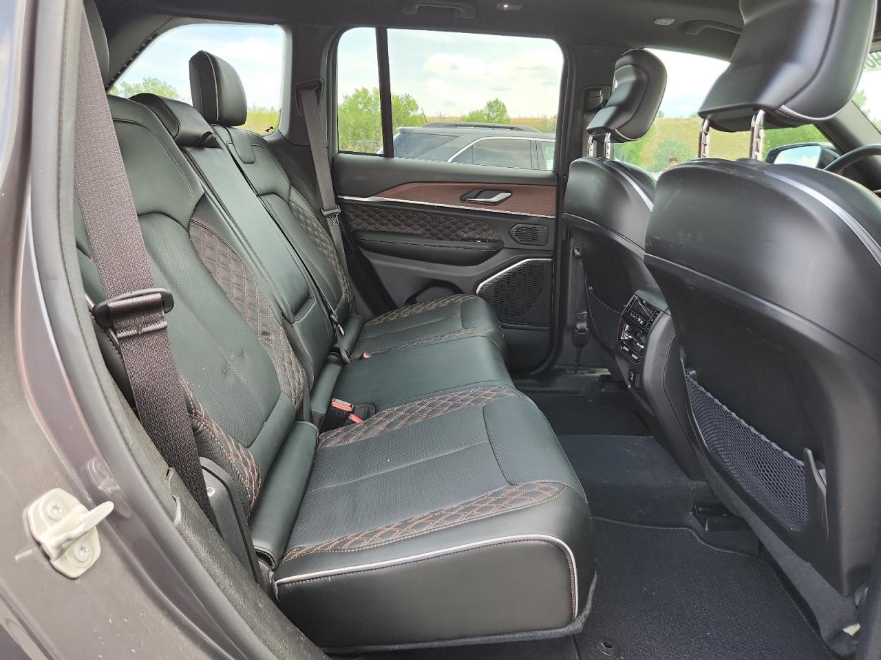 2023 Jeep Grand Cherokee Summit