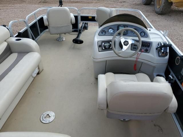 2011 Wildwood Pontoon