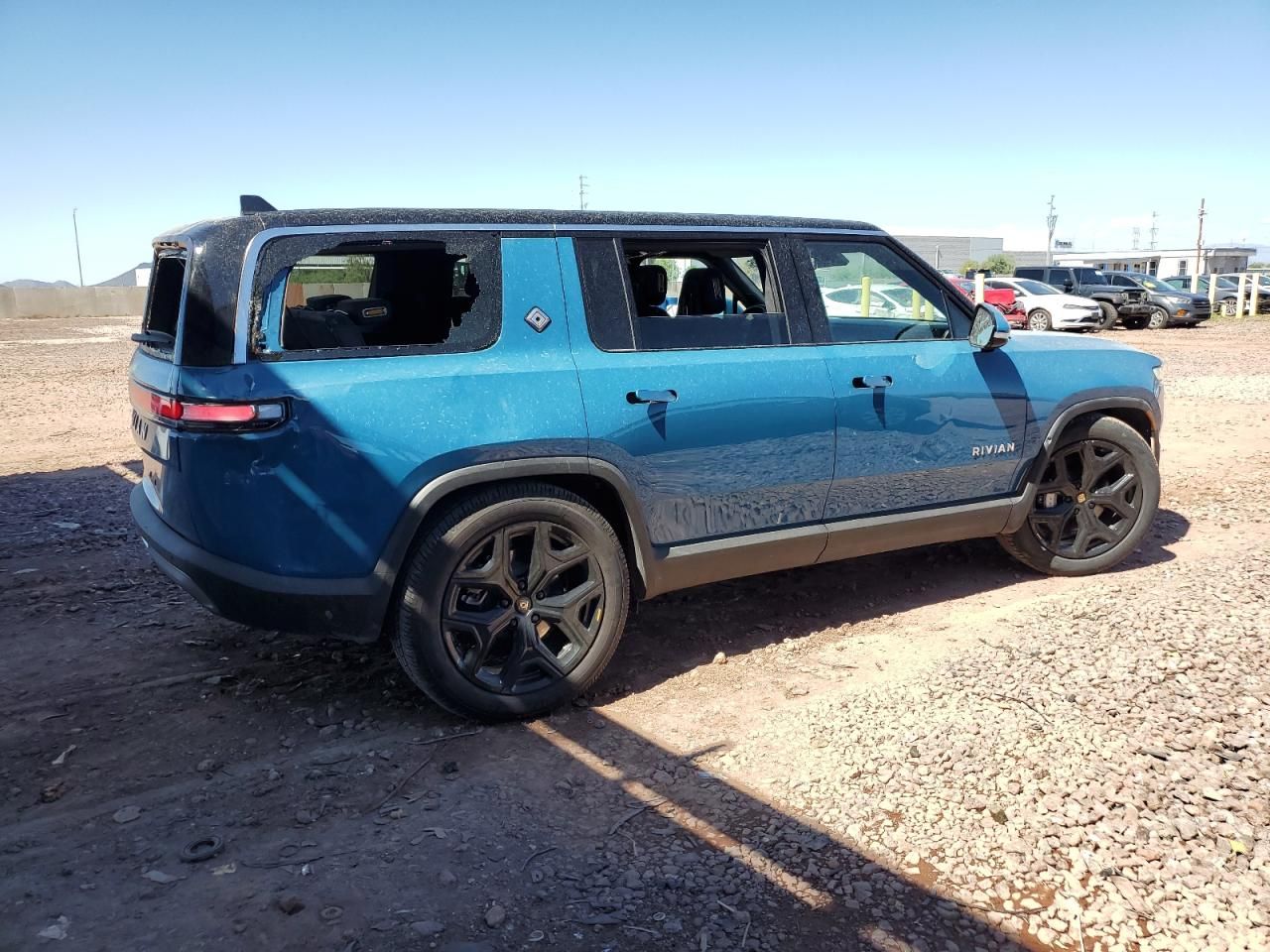 2024 Rivian R1S Adventure