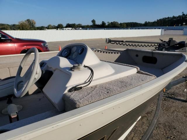 1999 Sylvan Expedition Boat-Boat