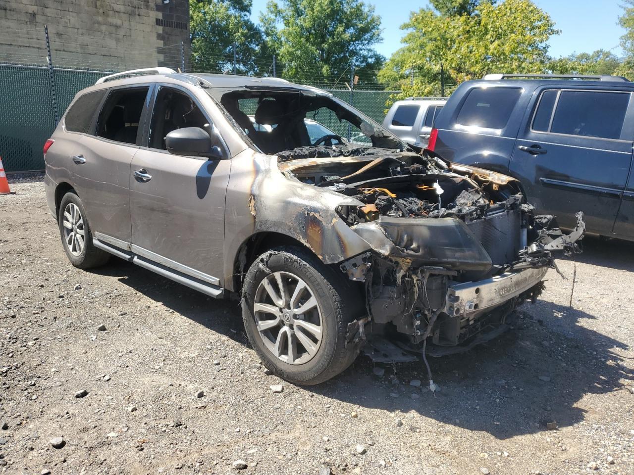 2013 Nissan Pathfinder s