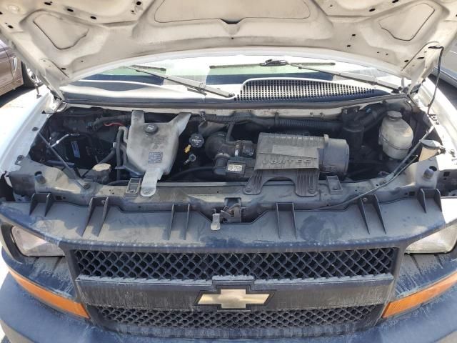 2016 Chevrolet Express G2500