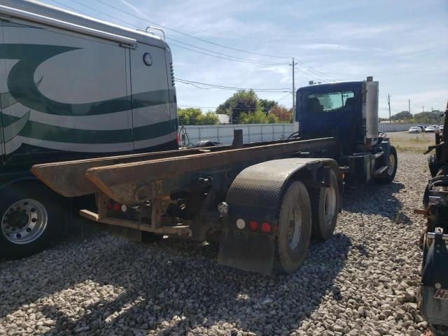2010 Mack 800 GU800-Trucks Semi Truck