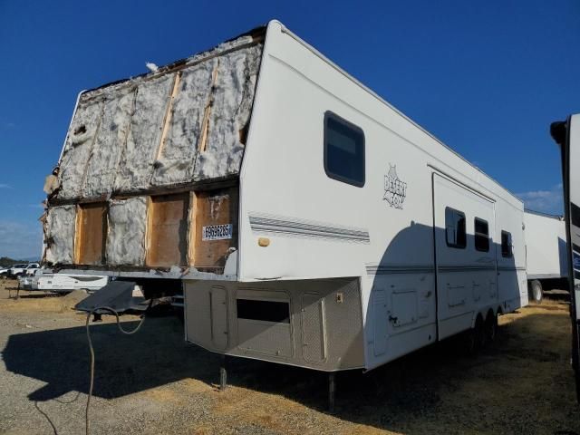 2005 Artf 2005 Nash Nash-RVS TOY Hauler Camper