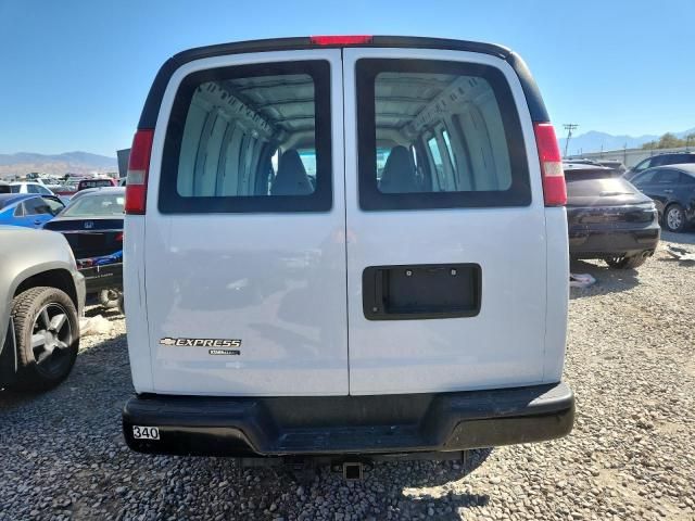 2016 Chevrolet Express G2500