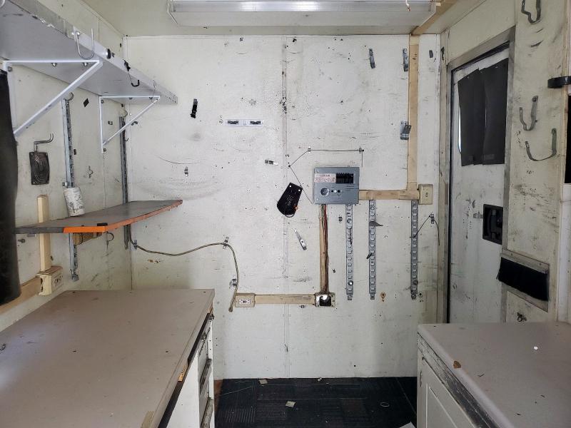 2000 Featherlite Fiber Optic Splicing Trailer