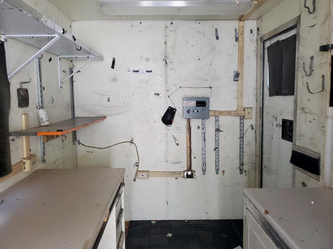 2000 Featherlite Fiber Optic Splicing Trailer