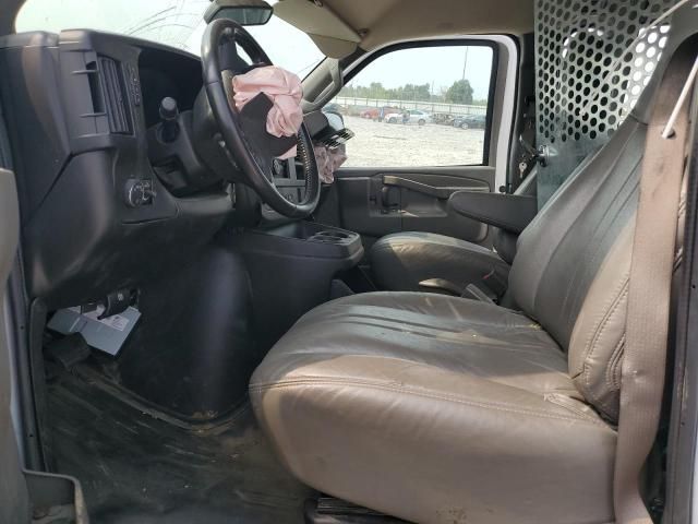 2022 Chevrolet Express G2500