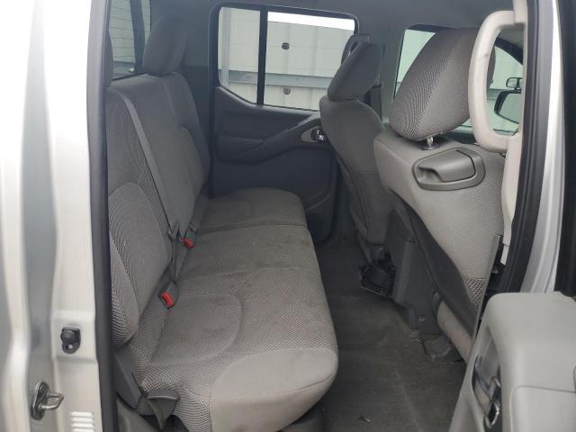 2010 Nissan Frontier Crew cab se