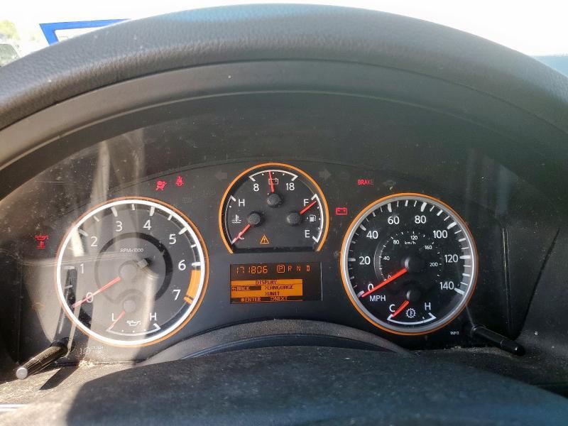 2015 Nissan Armada SV