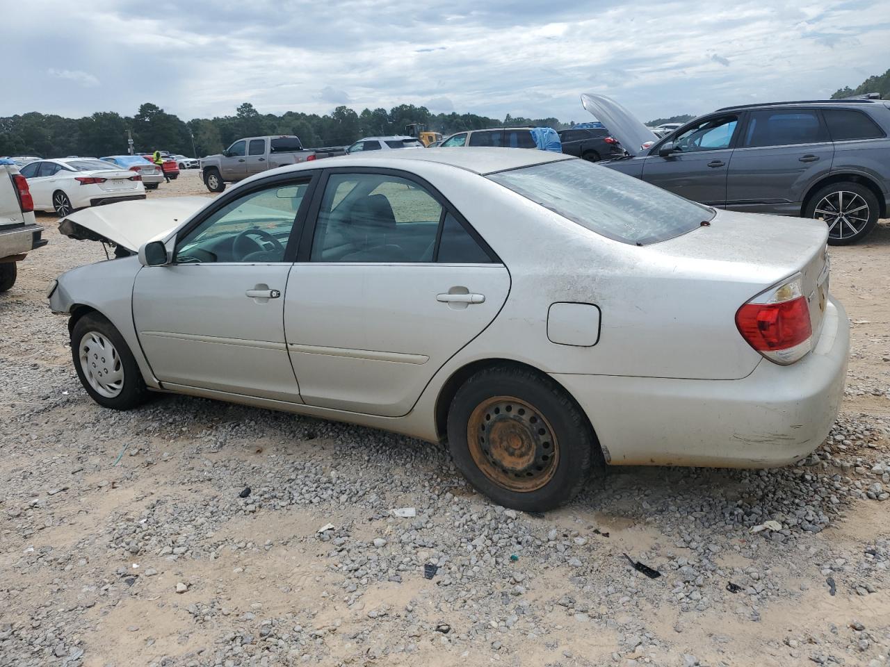 2005 Toyota Camry le