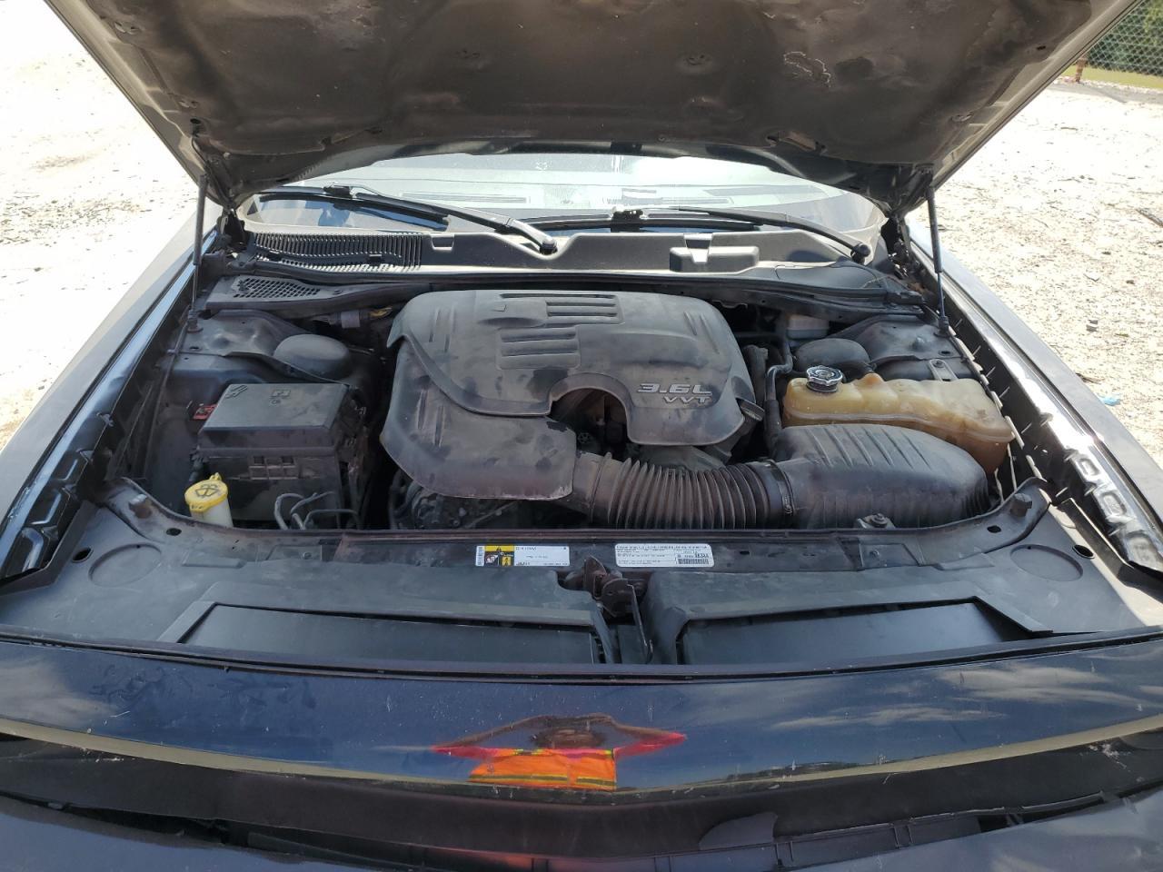 2014 Dodge Challenger sxt