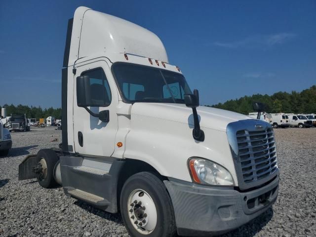 2015 Freightliner Cascadia 125 Semi Truck