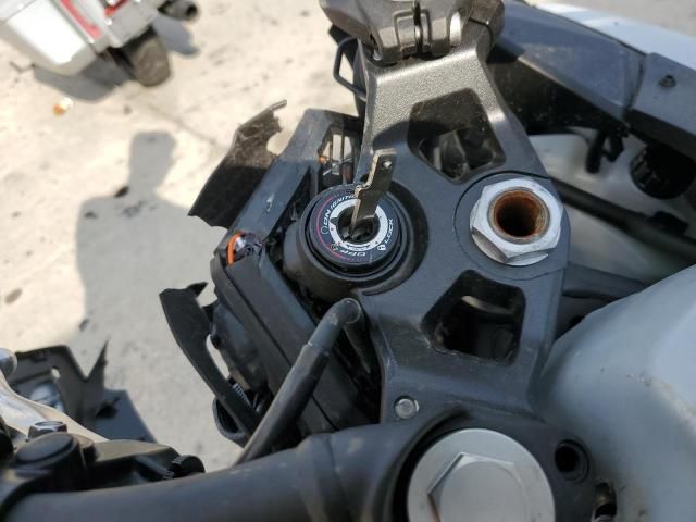 2025 Kawasaki EX500 H