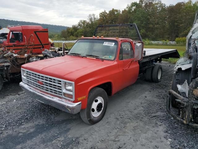 1989 Chevrolet R3500