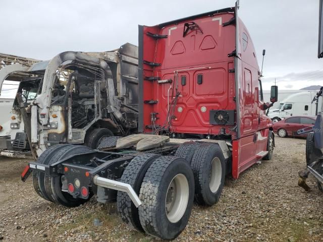 2017 Freightliner Cascadia 125 Semi Truck