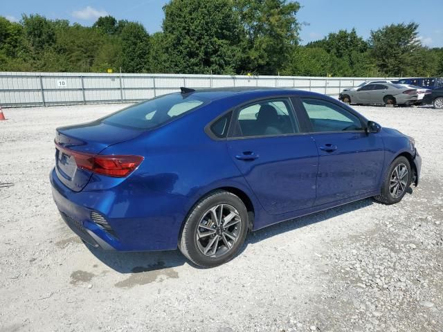 2023 KIA Forte lx