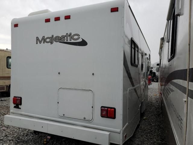 2017 Ford Econoline E350 Super Duty Cutaway Van