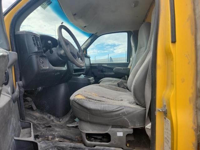 2004 GMC Savana CUT-Trucks