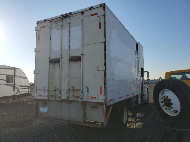 2015 Freightliner M2 106 MED-Trucks Delivery Truck