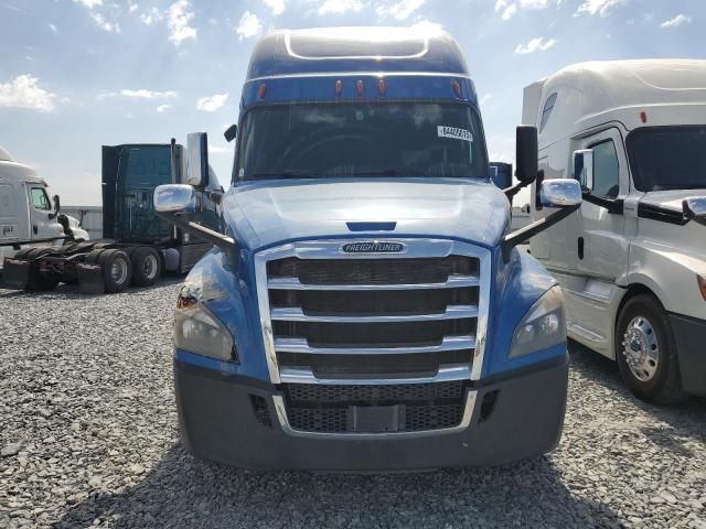 2019 Freightliner Cascadia 126 Semi Truck