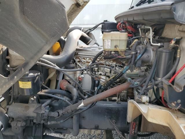 2002 Freightliner Medium Conventional FL70