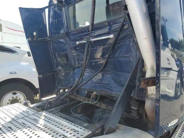 2014 Volvo VNM Semi Truck