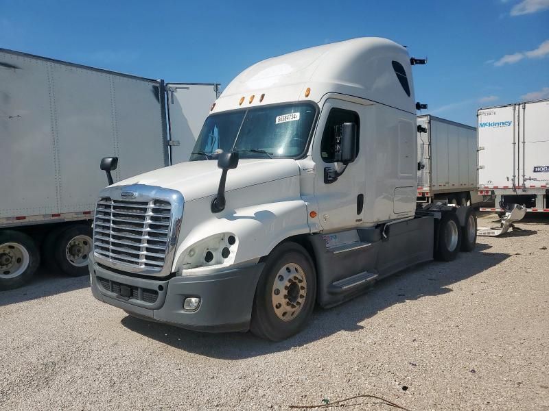 2015 Freightliner Cascadia 125