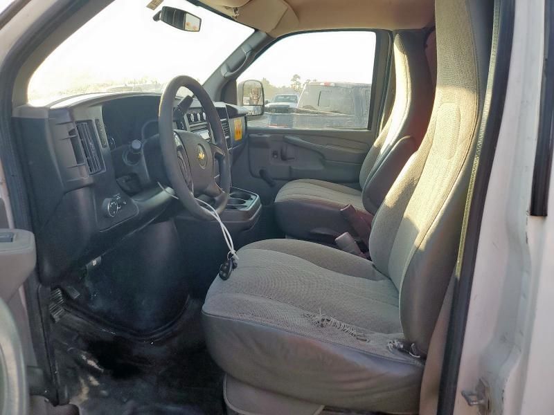 2013 Chev Express G2500