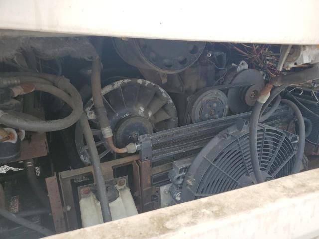 1980 Avco 30 FT