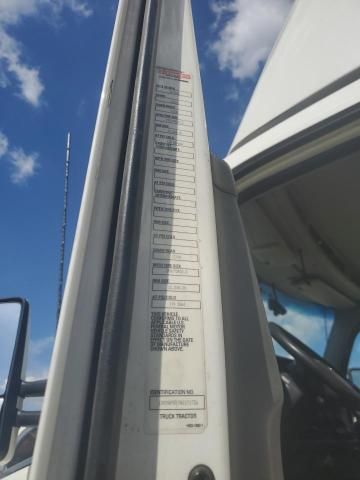 2017 Kenworth T680 Semi Truck