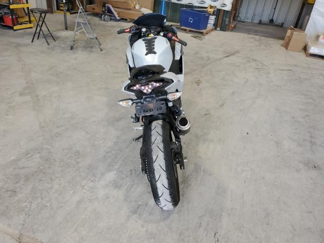2024 Kawasaki EX500