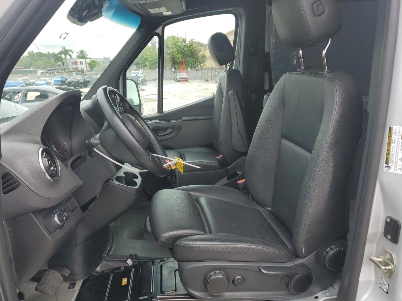 2021 Freightliner Sprinter 3500