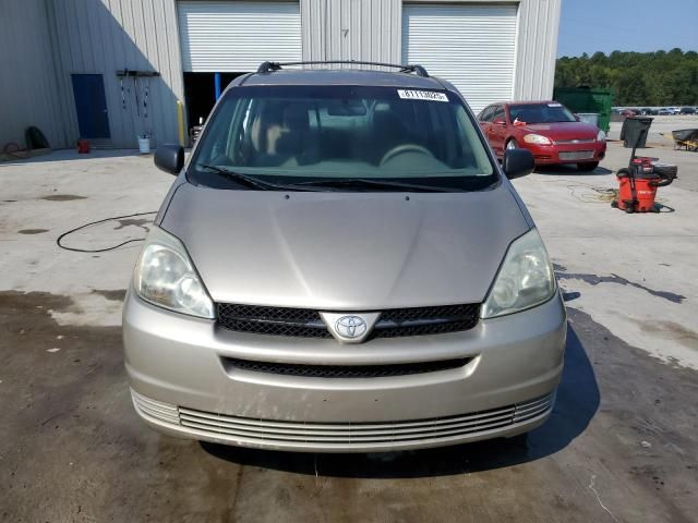 2004 Toyota Sienna ce