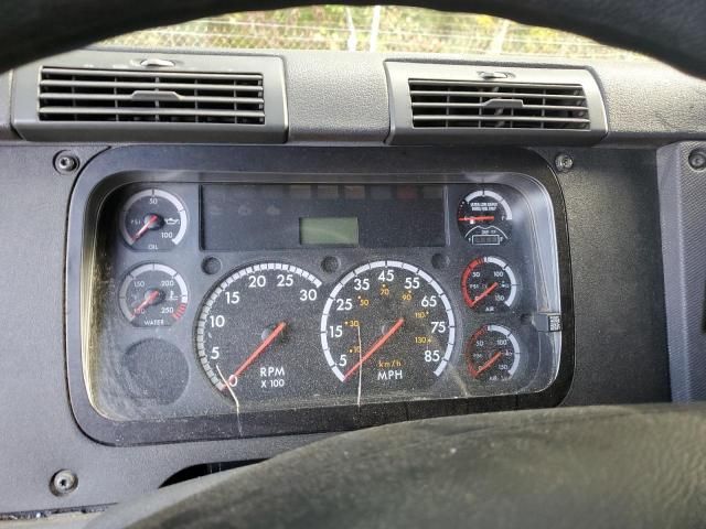 2016 Freightliner Cascadia 125 Semi Truck