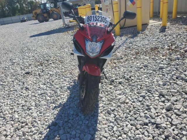 2014 Yamaha FZ6 R