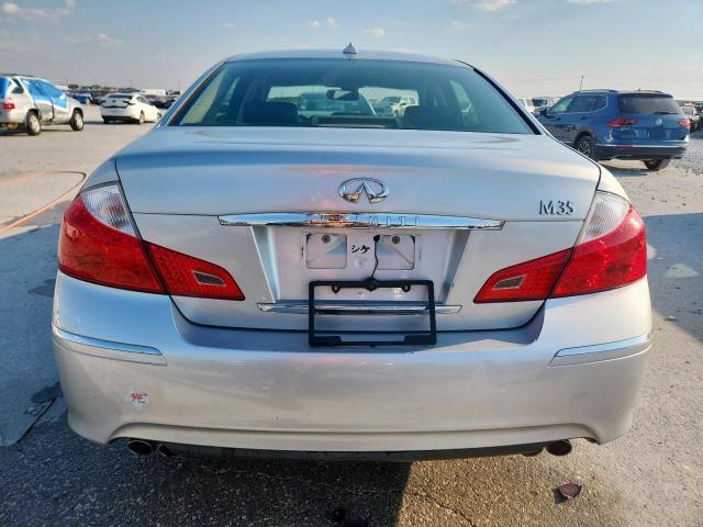 2010 Infiniti M35 Base