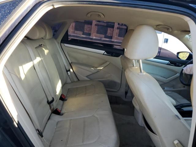 2012 Volkswagen Passat SE