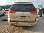 2012 Toyota Sienna le