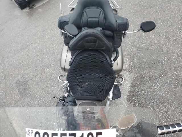 2004 Honda GL1800